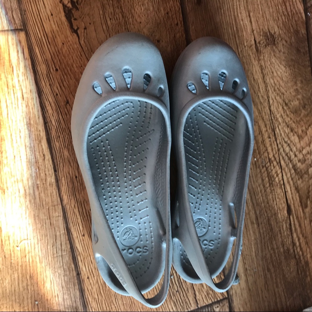 Crocs size 8